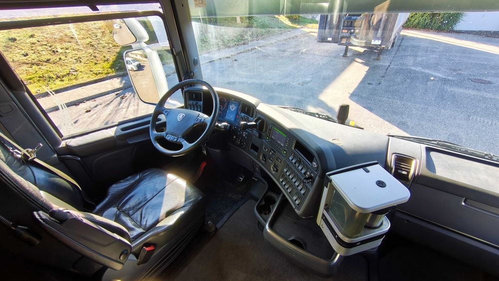 Scania R580 V8 6x4 basculante susp. ar
