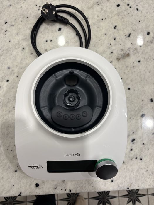 Stacja Thermomix Friend – stan idealny, użyta tylko 2 razy