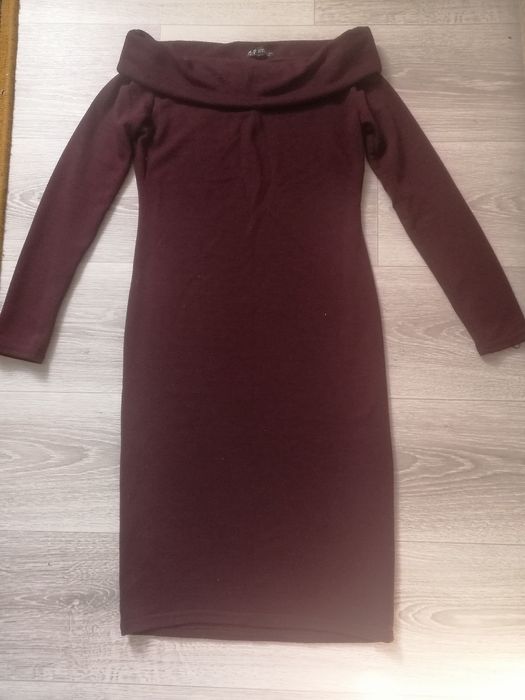 Платье весна/осень размера S