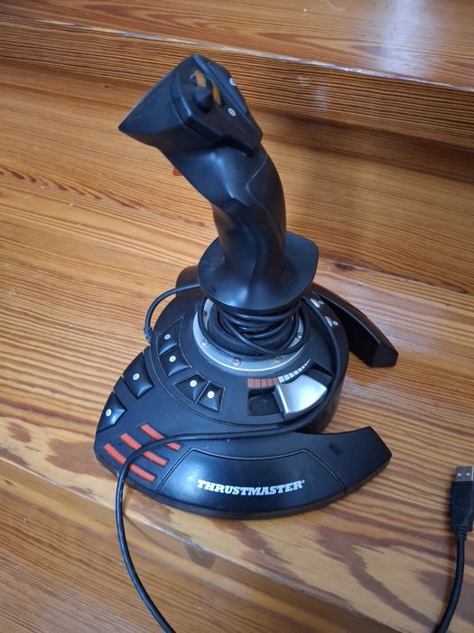Joystick -Thrustmaster x