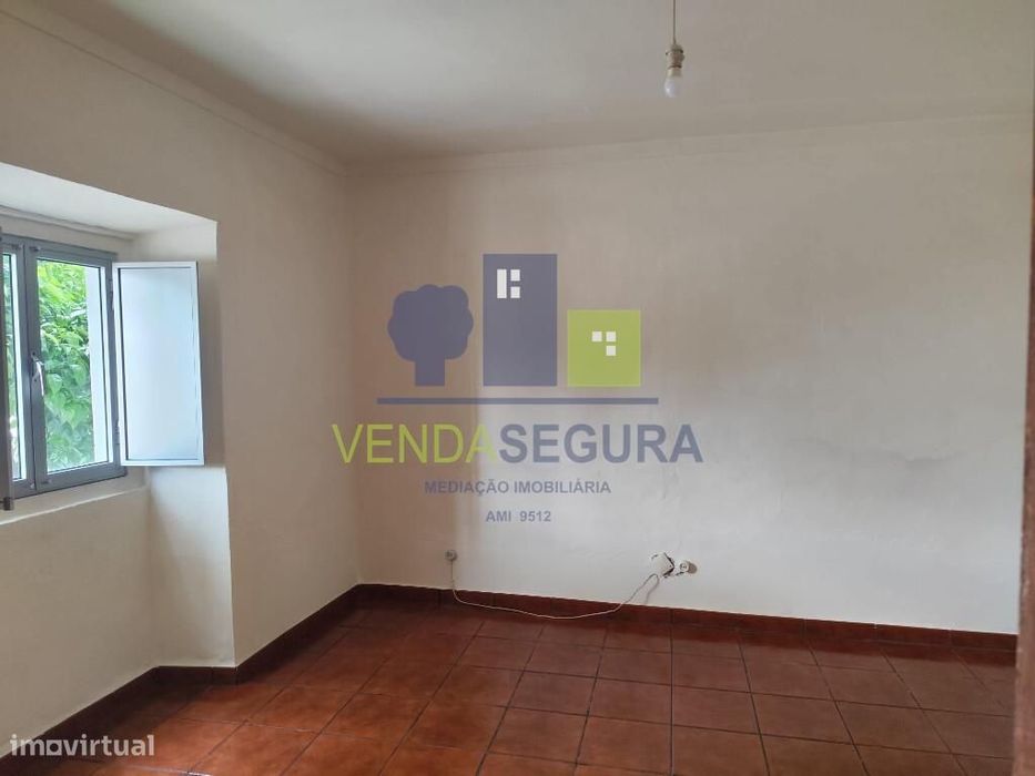 Casa térrea T4 com quintal | Granja