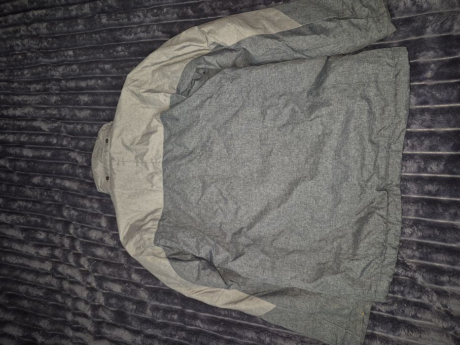 Продам  Голландскую зимнюю  термо куртку в хорошем состоянии