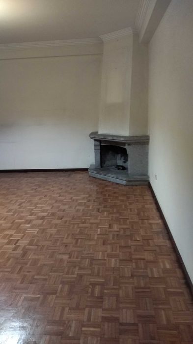 Arrendo T2 Viseu Marzovelos