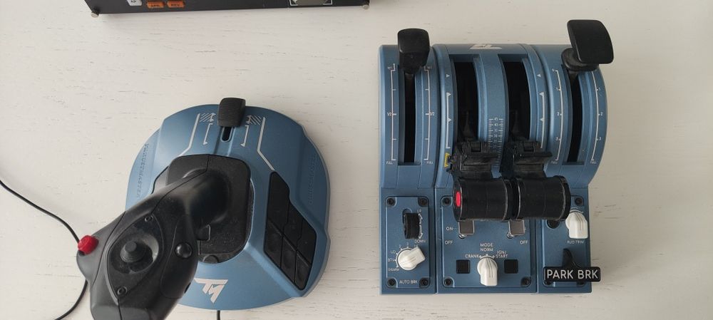 Trustmaster TCA Capitan  Pack + dodatki
