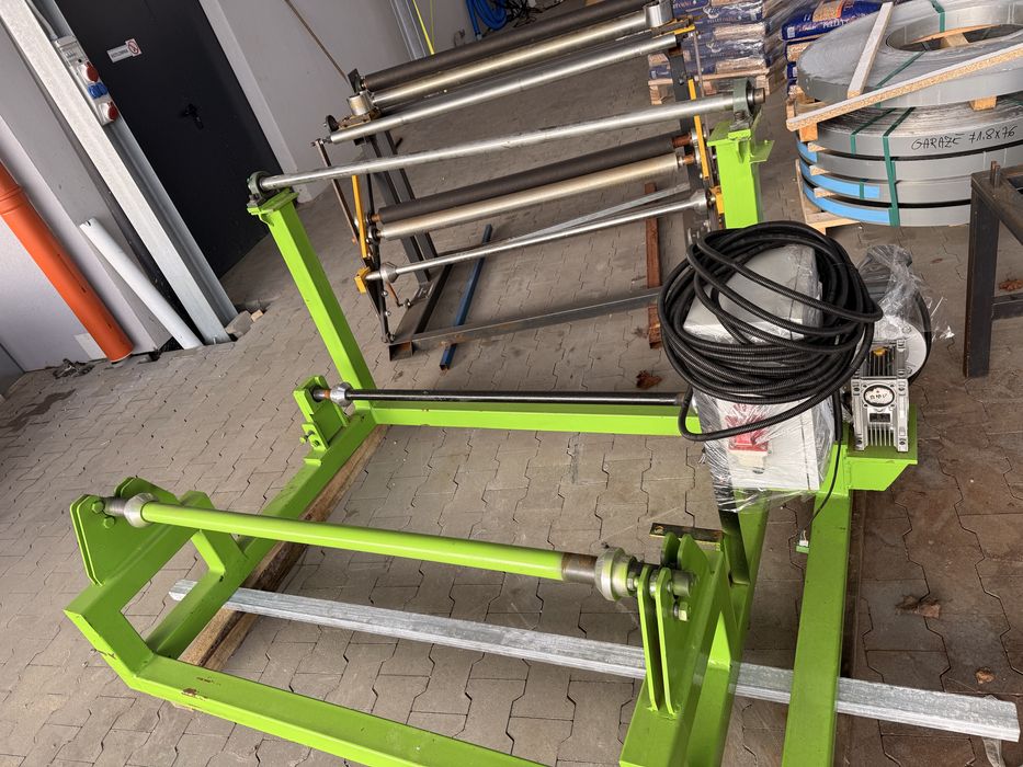 Automat rozwijak do rozwijania Filcu z kregu