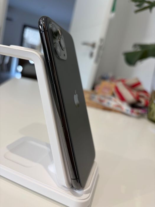iPhone 11 Pro 64GB Space Gray – Muito Bom Estado