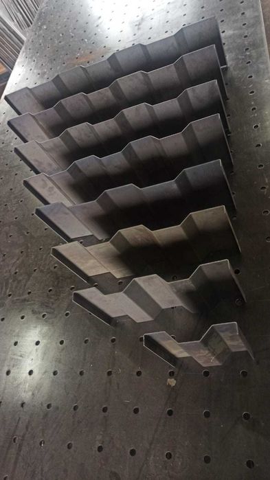 Burty, blacha na burty, D35, D732, D46, D47, D50, D55, zabudowy