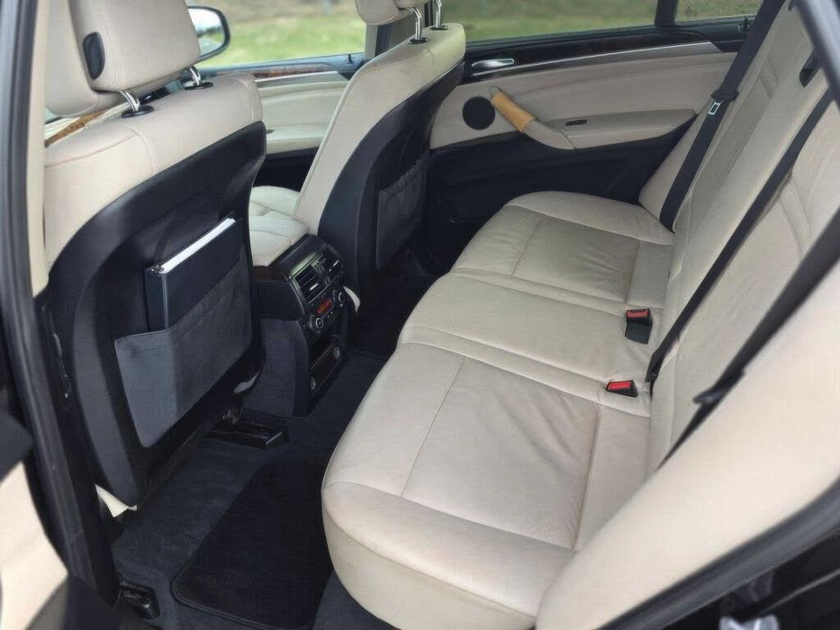 BMW X5 35d      2013