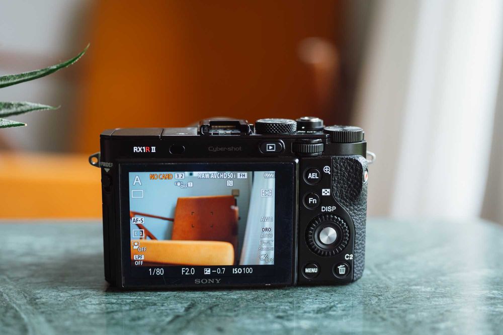 Sony RX1R II - Carl Zeiss Sonnar 35mm f/2.0