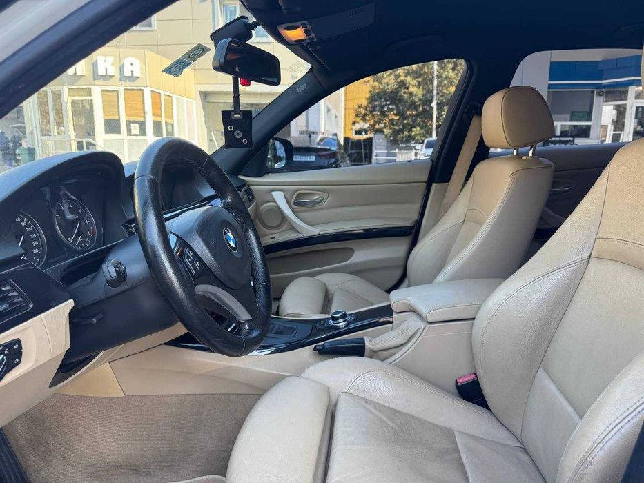BMW 3  E90  2008