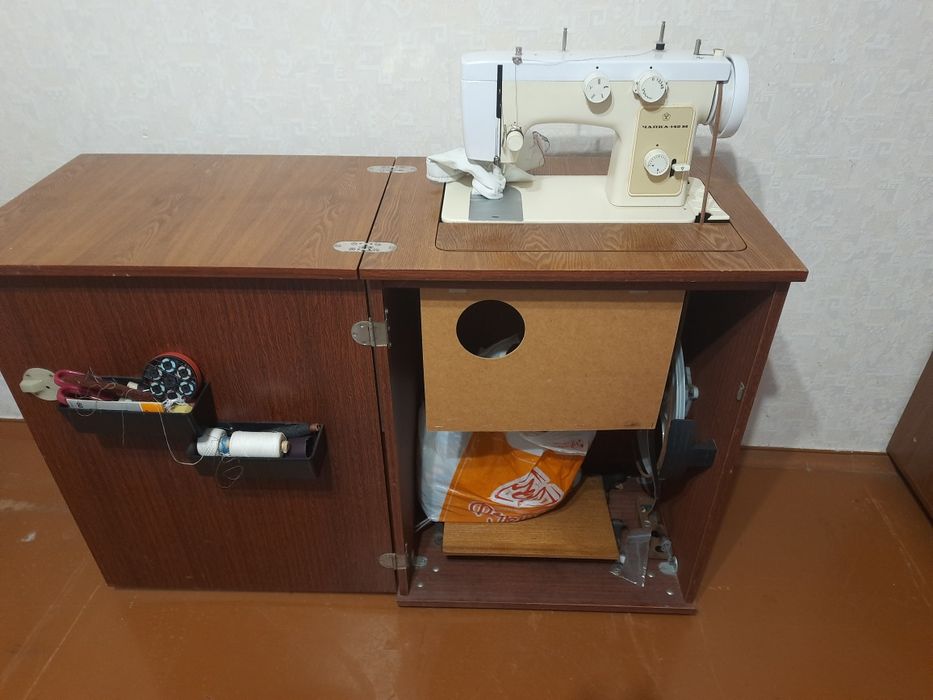 Швейна машина чайка 142 м