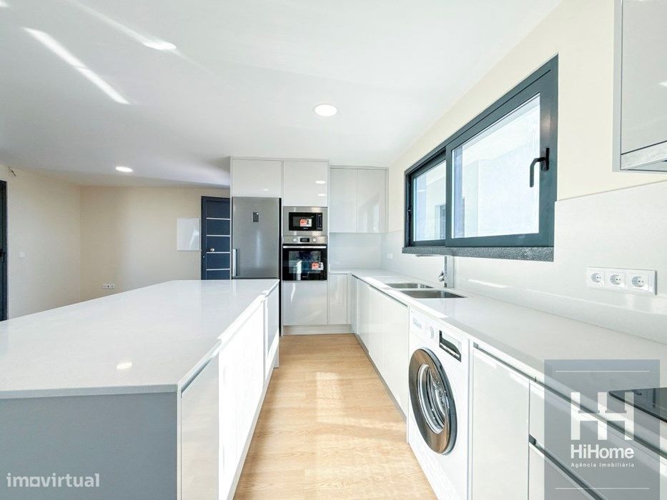 Apartamento T2 Novo com Vista Mar Edifício Bela Vista, Funchal