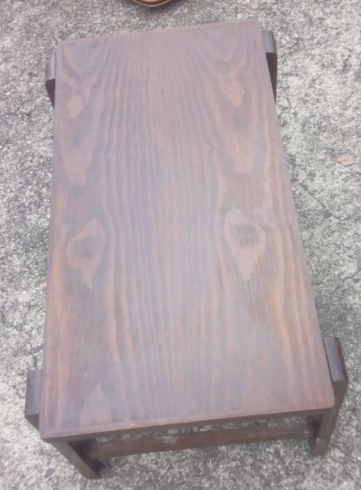 Mesa 82cm, 41 cm, bom estado