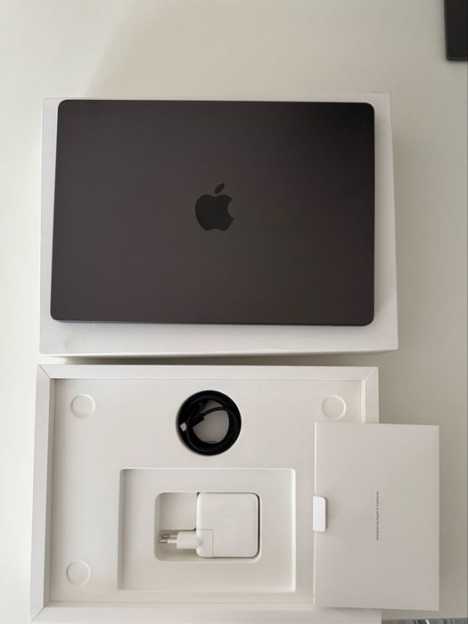 MacBook Pro 14’ m4 (16GB, 512 SAD)