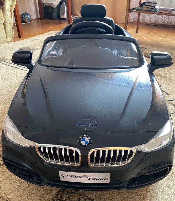 Дитяче авто на пульт BMW