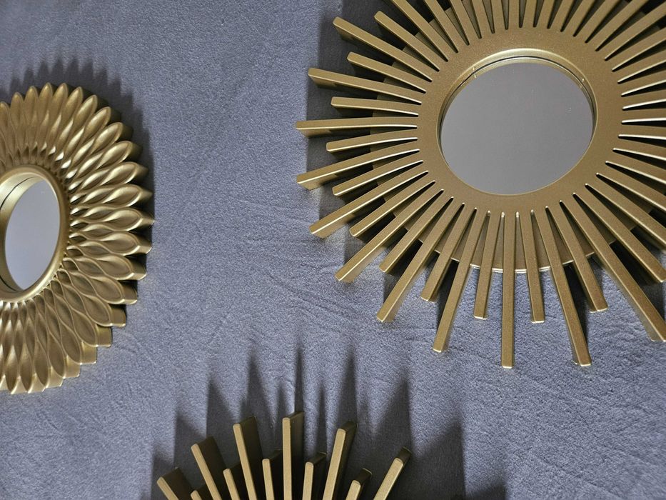 Dekoracja zestaw 3 luster w złotych ramkach do domu zawieszki