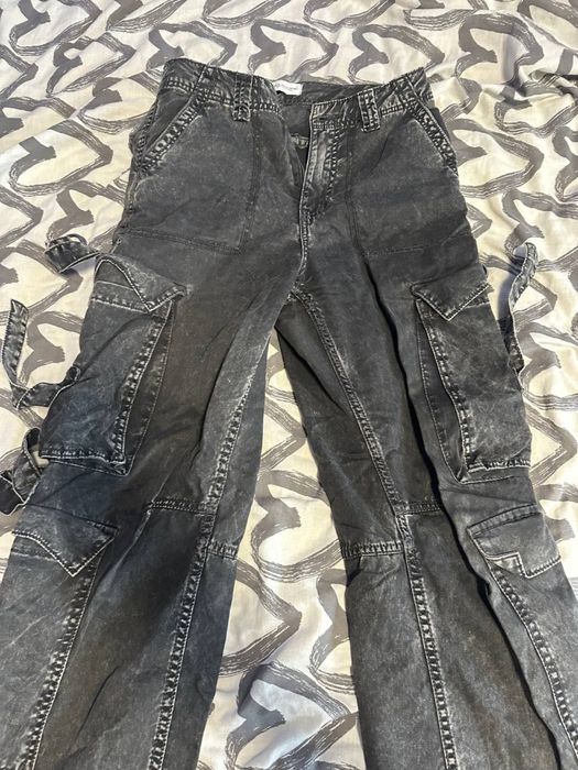чорні джинси з карманами