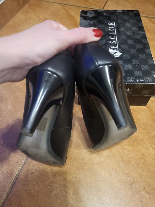 Neścior buty r.37.