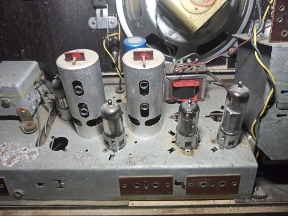 Vendo rádio clássico a vavulas