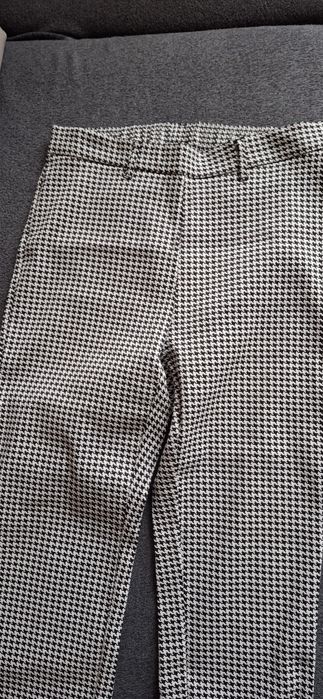 Spodnie w czarno białą pepitkę 44/46r