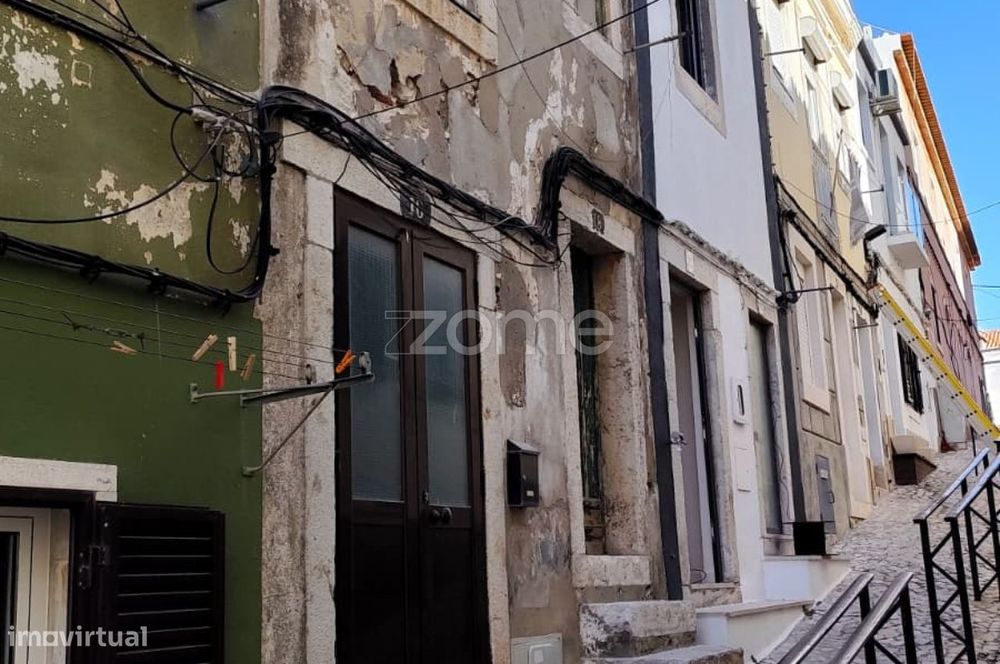 Apartamento T1 para remodelação total
