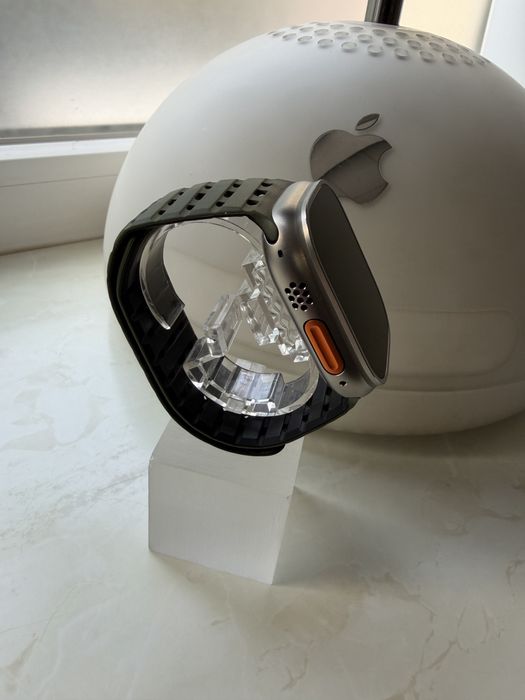 Apple Watch Ultra 2 49mm GPS+LTE Titanium Case