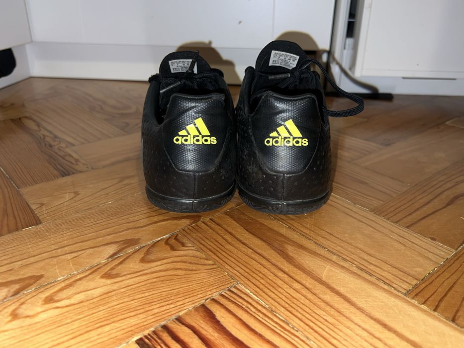 Chuteiras futsal Adidas - Bom estado