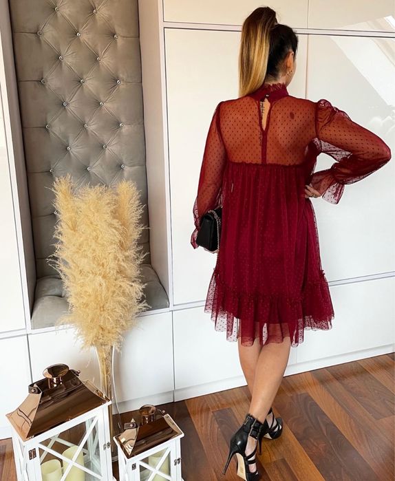 Sukienka Tiulowa ala Just Unique koktajlowa  Elegancka Falbanka