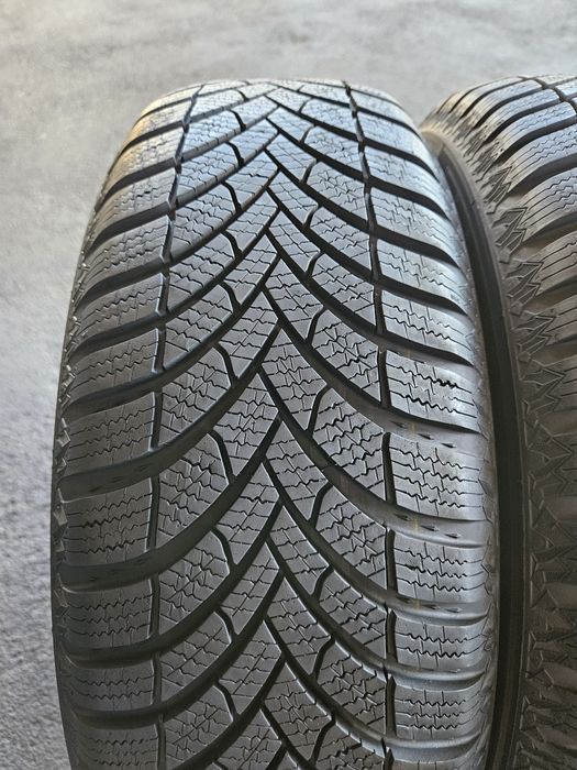 Kpl Opon Zimowe Semperit Speed-Grip 5 195.65.15 95T XL Rok 2023