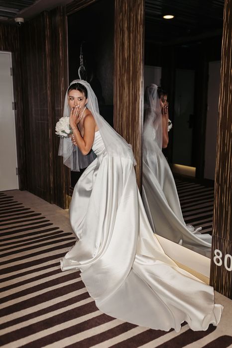 Продаж весільної сукні