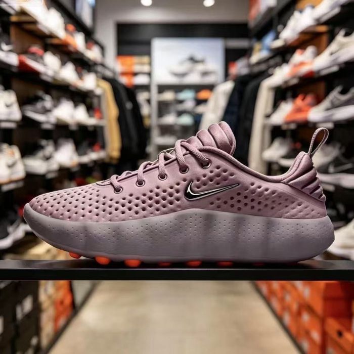 Кросівки Nike Mind 002