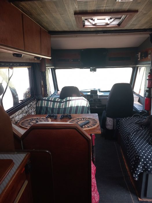 Autocaravana Fiat Ducato de 1989 pesada  mas dá para conduzir com carta normal