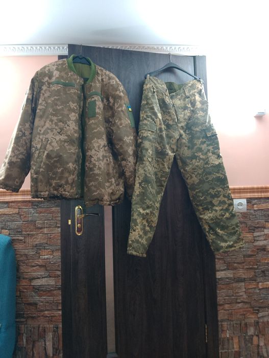 Продам зимовий костюм піксель
