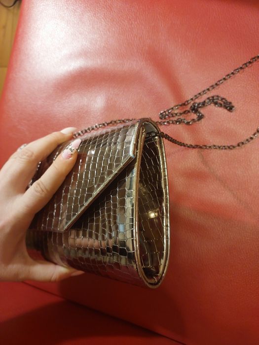 Kopertówka - Srebrna torebka na łańcuszku