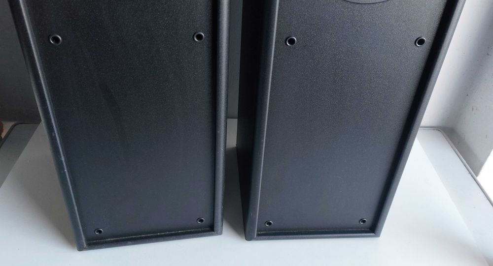 jbl tlx 320 kolumny, ciekawy model