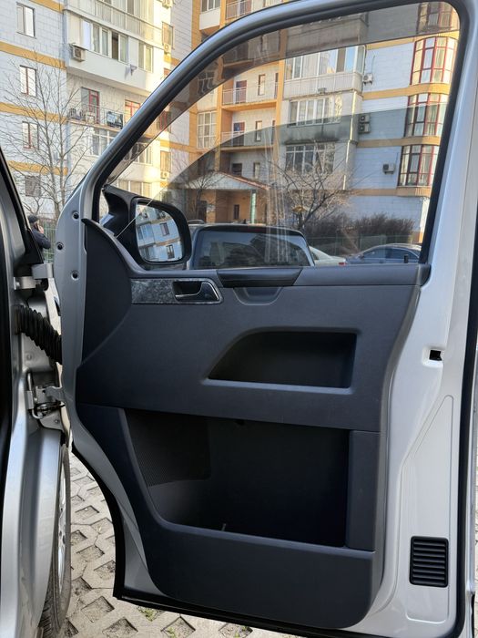 Volkswagen  multivan продам бус от хозяина