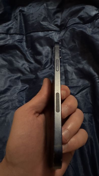 Iphone 12 64 76% батарея