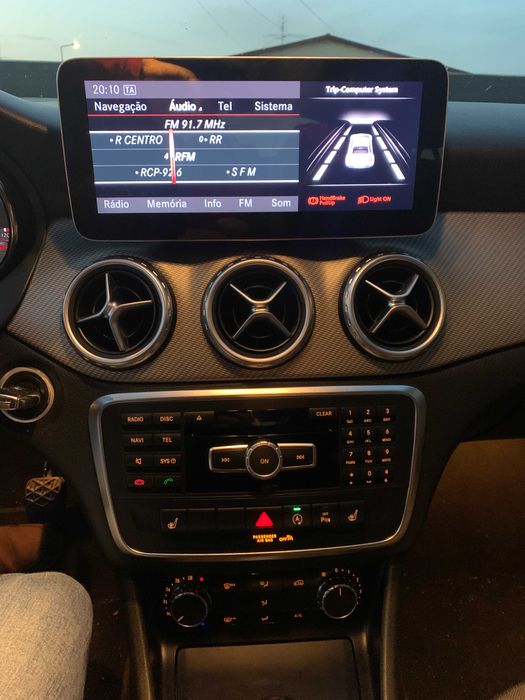 Mercedes GLA 180 — foto 7