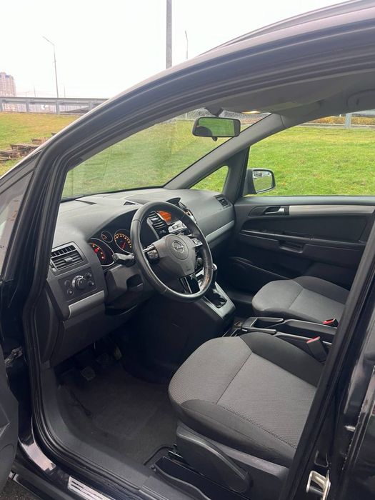 Opel Zafira 1.8 eco з Швейцарії