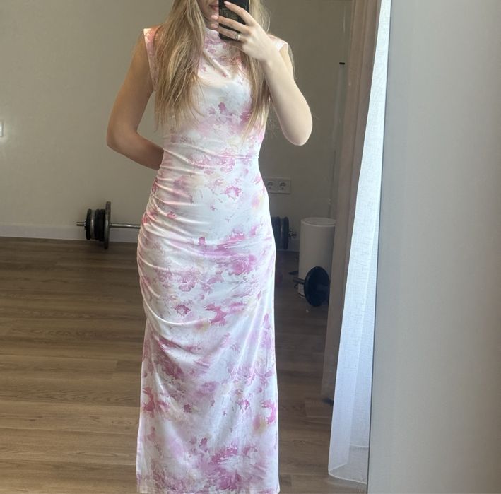 Сукня приталена максі