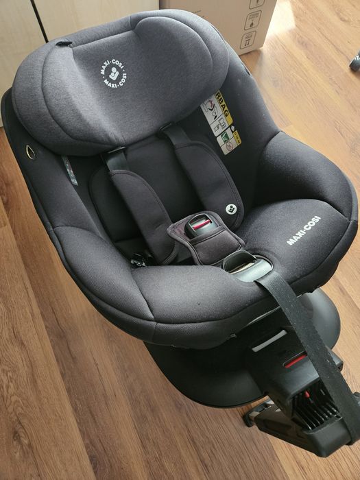 Fotelik bezwypadkowy Maxi Cosi Mica obrotowy
