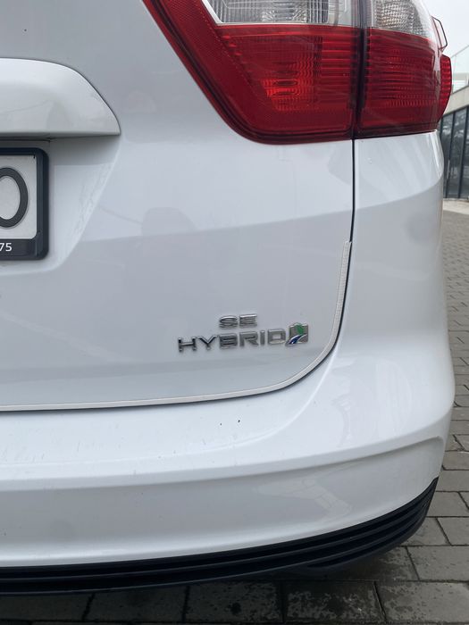 Ford C-max 2015год. ГИБРИД.