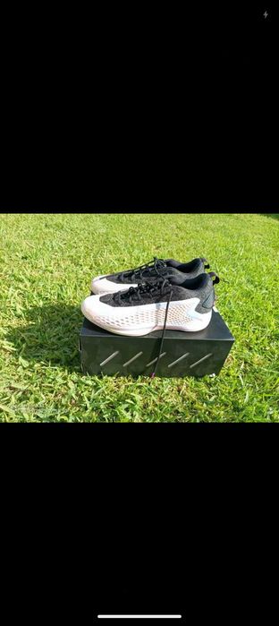 Vendo tênis de basquetebol