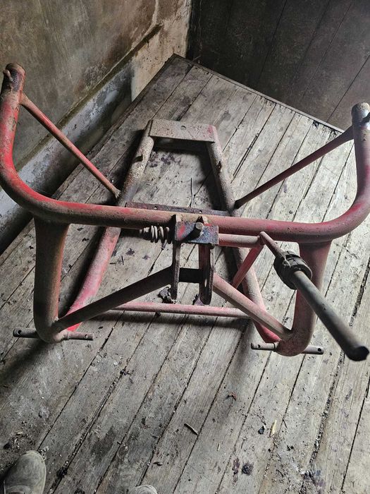 Chassi de adubador aguirré