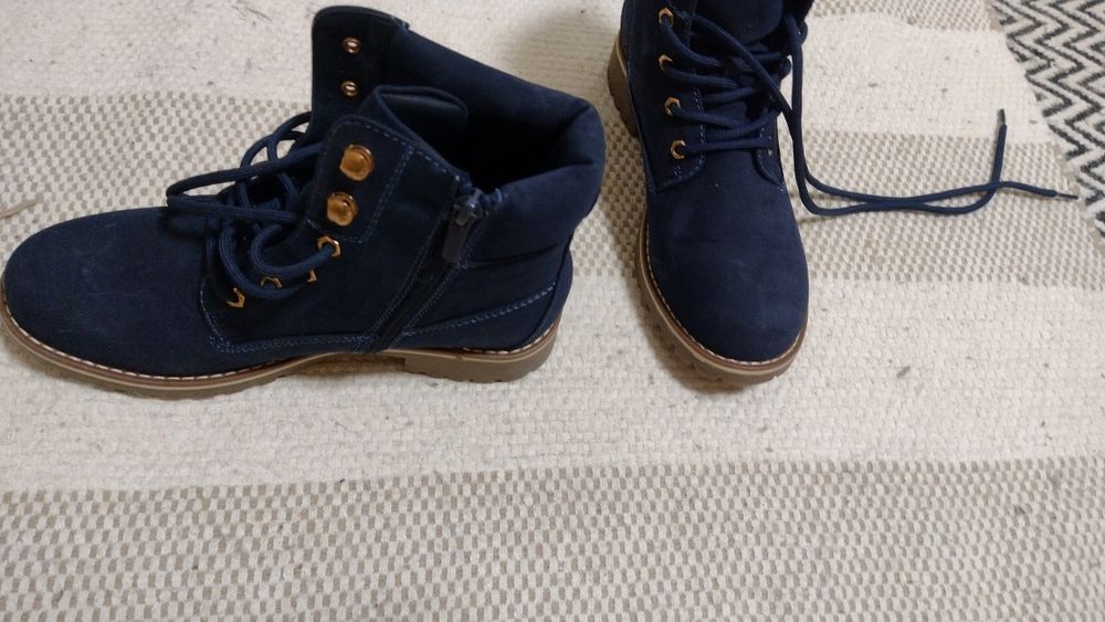 Buty zimowe ocieplane damskie