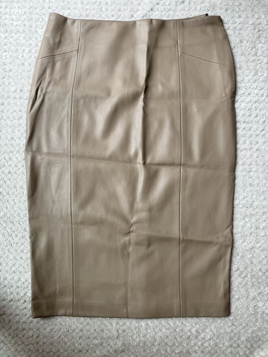 Шкіряна спідниця