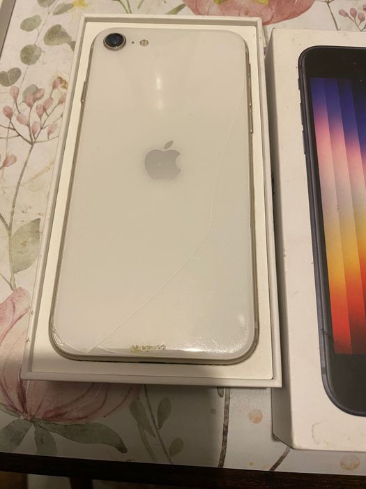 iPhone se2022 128gb uszkodzony