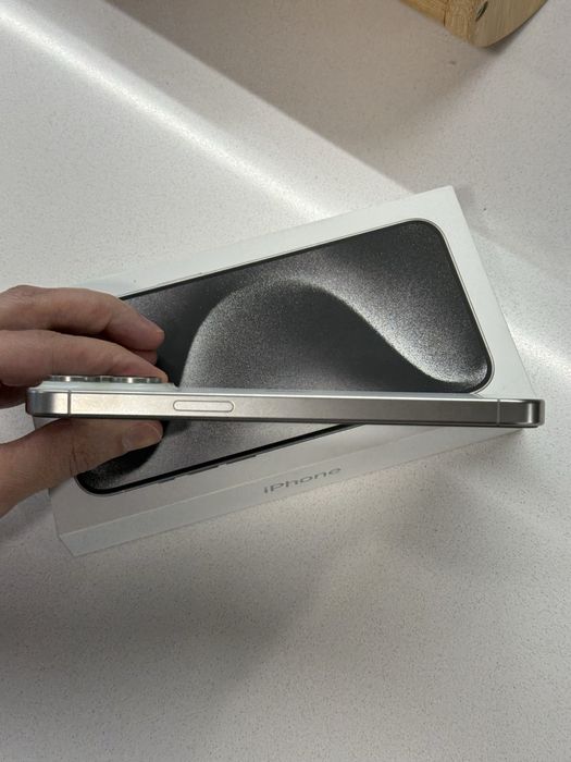 Iphone 15 Pro Max 256GB White Titanium Excelente Estado Original