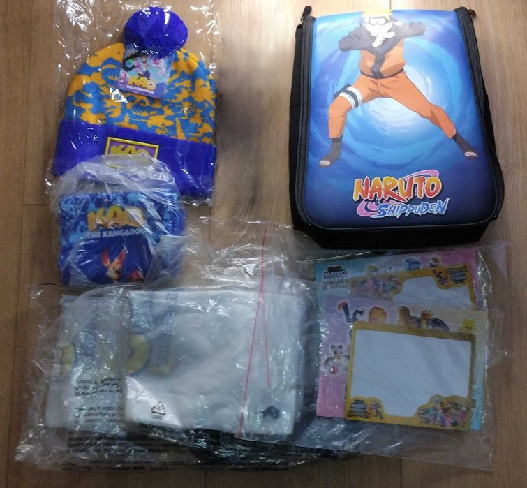 Zestaw gadżetów z gier.