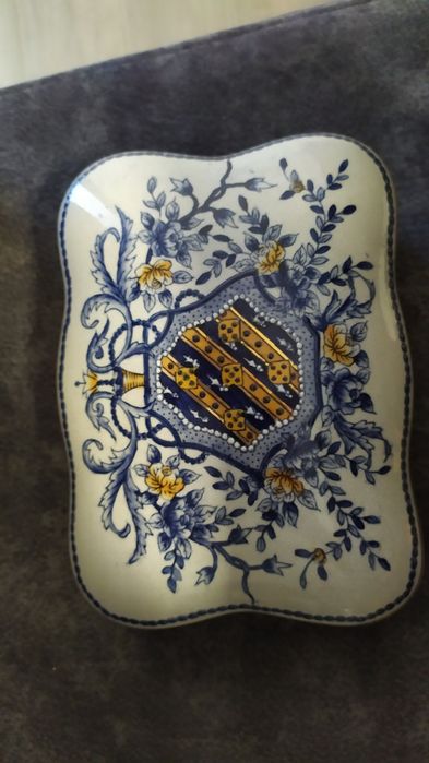 Guarda jóias antiquíssimo